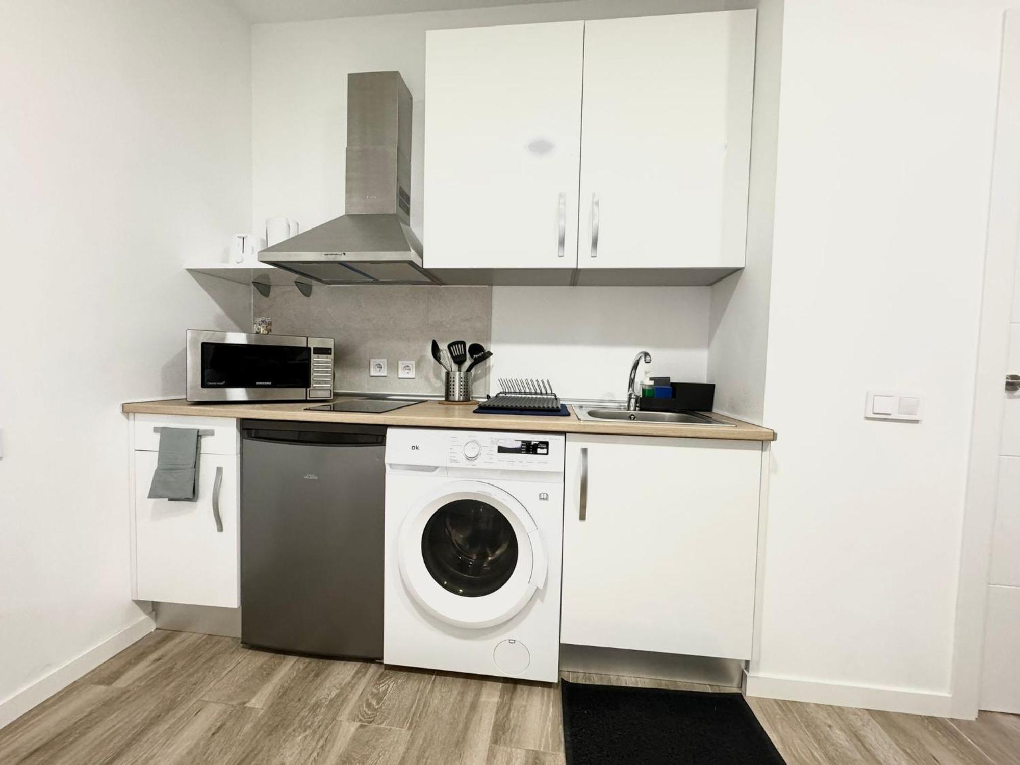 Apartamentos Madrid Connection - Universidad By Oshun Apartments Bagian luar foto