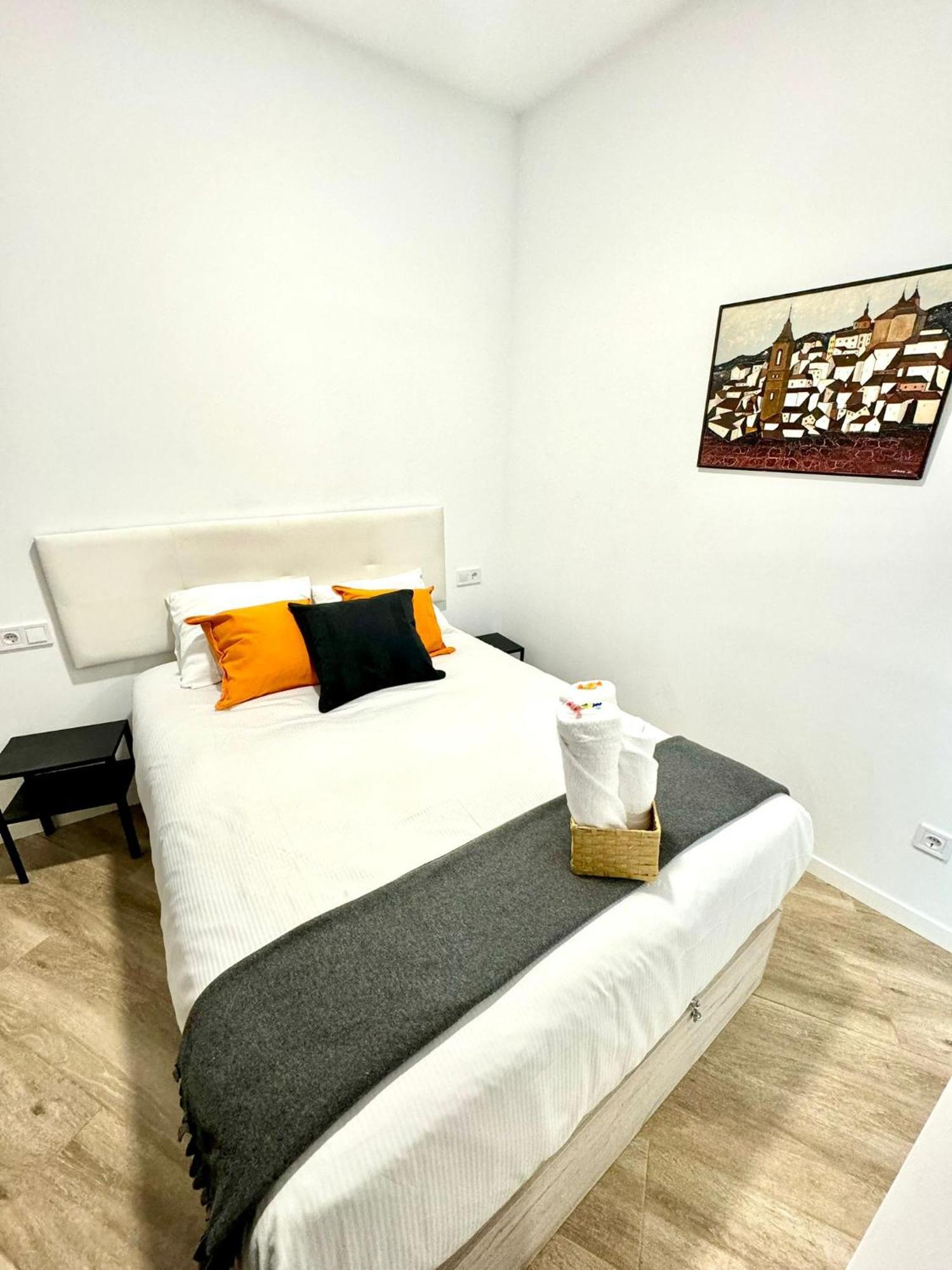 Apartamentos Madrid Connection - Universidad By Oshun Apartments Bagian luar foto