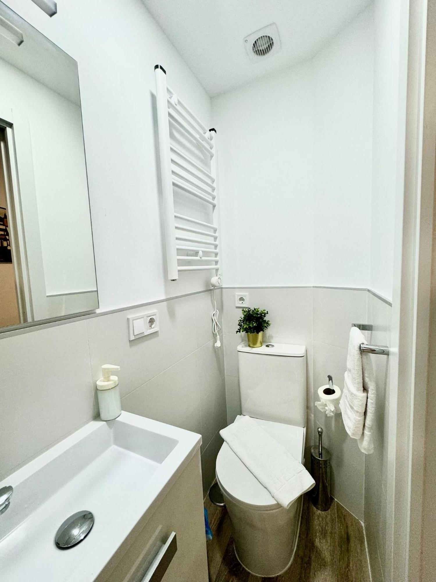 Apartamentos Madrid Connection - Universidad By Oshun Apartments Bagian luar foto